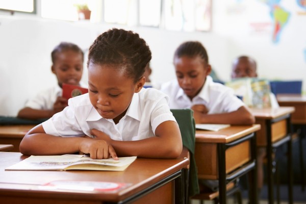 Nigeria Cancels Mother-Tongue Teaching In Primary School And Reverts To English
