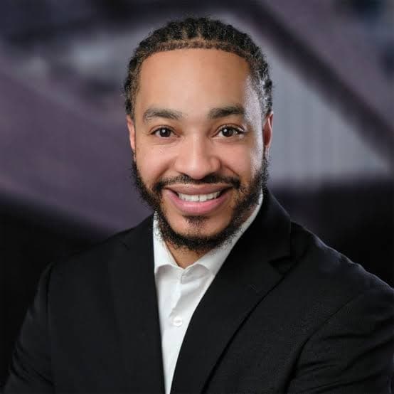 De’Shawn Washington Becomes First Black Male Teacher of the Year in Massachusetts